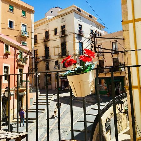 Apartamento En Plaza Sedassos Centro Historico Tarragona Buitenkant foto