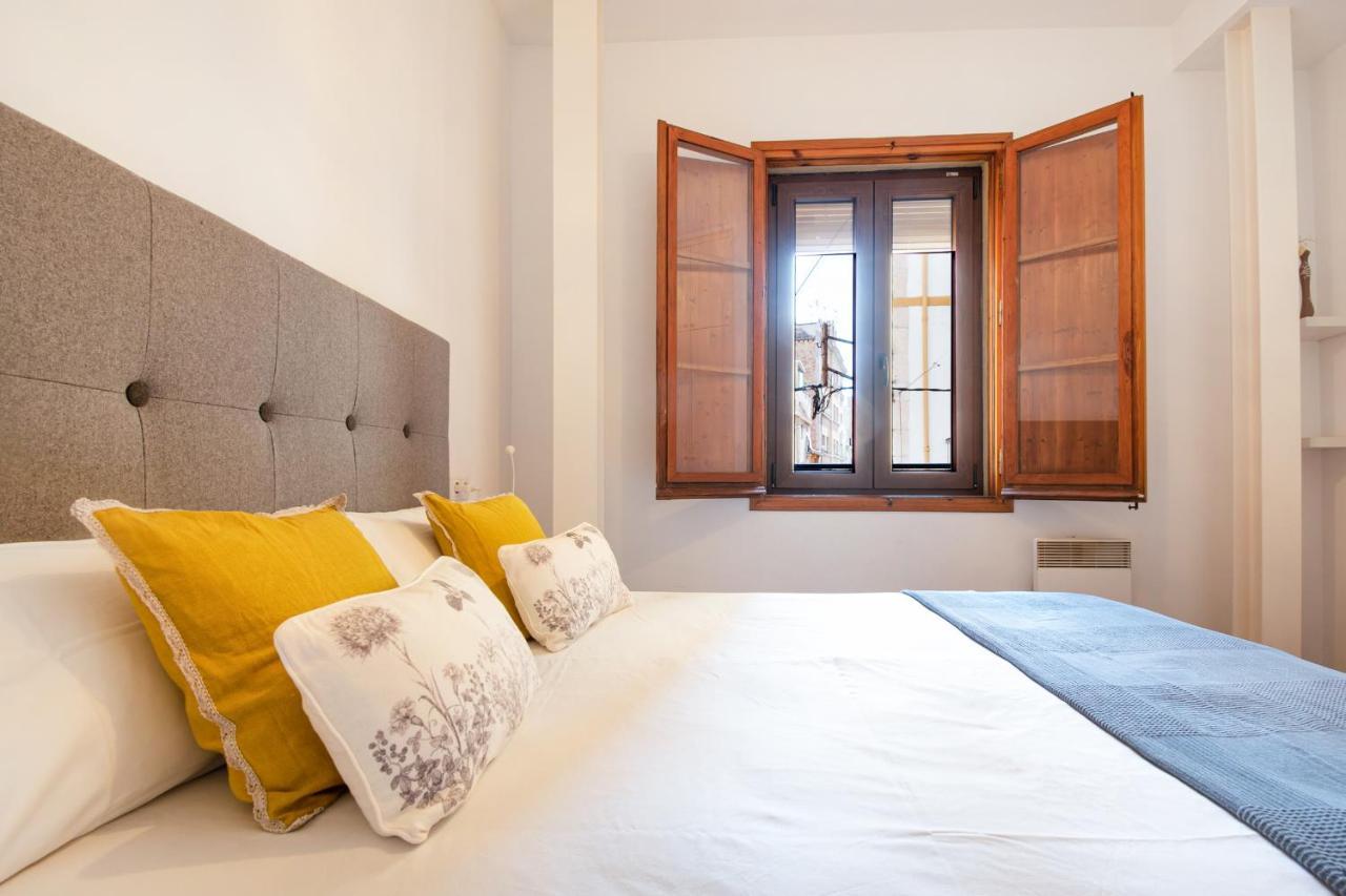Apartamento En Plaza Sedassos Centro Historico Tarragona Buitenkant foto