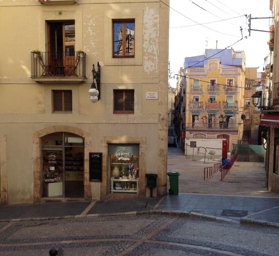 Apartamento En Plaza Sedassos Centro Historico Tarragona Buitenkant foto